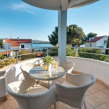 Villa Croatica Apartments Zaboric Exteriör bild