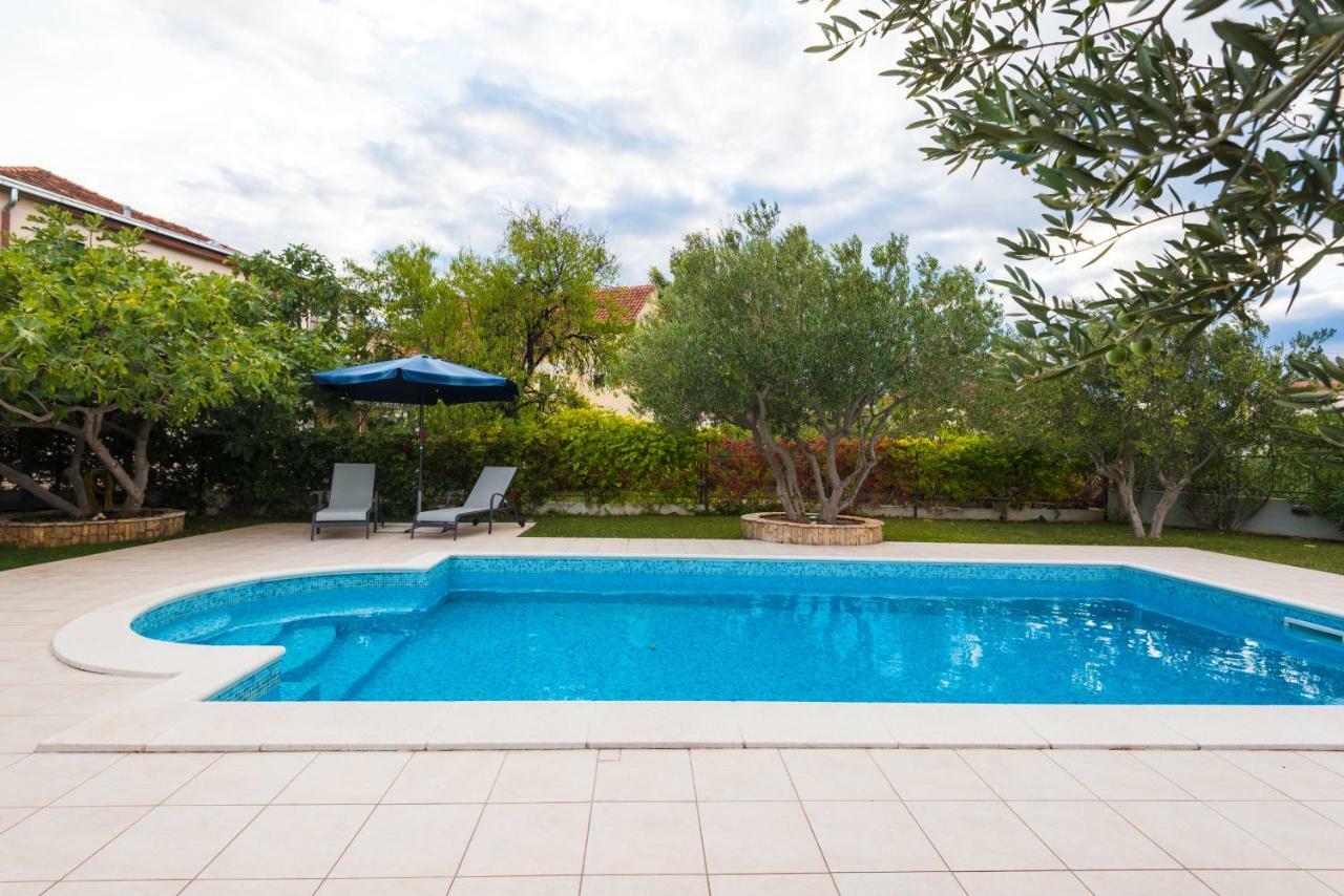 Villa Croatica Apartments Zaboric Exteriör bild