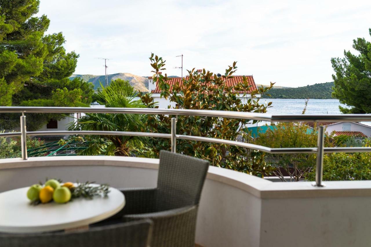 Villa Croatica Apartments Zaboric Exteriör bild